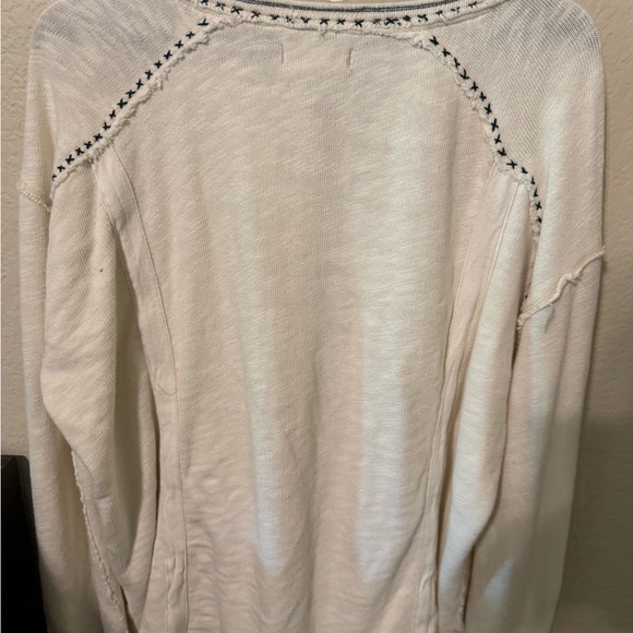 We The Free Cream Buttoned Raglan Blouse - Picture 3 of 4